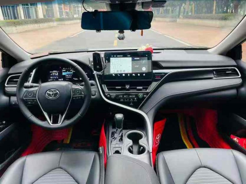 东莞24年丰田凯美瑞6