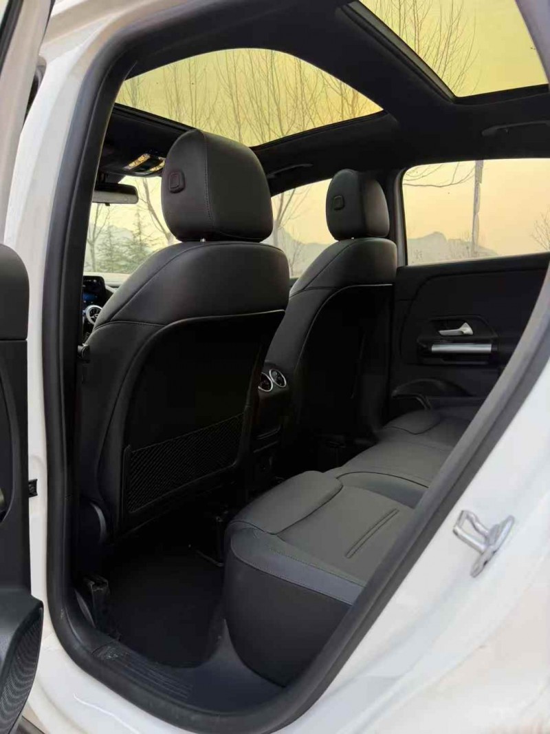 青岛22年奔驰GLA5