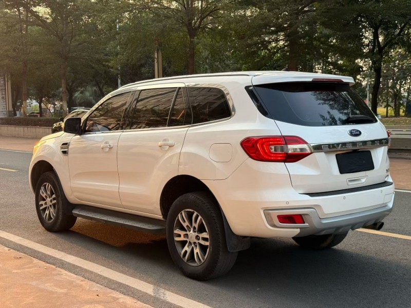 东莞16年福特撼路者7