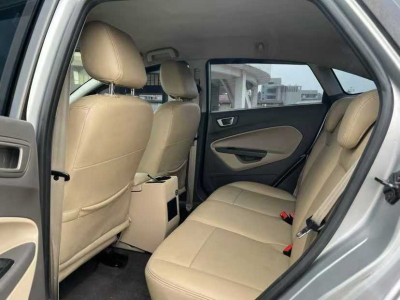 东莞11年福特嘉年华6