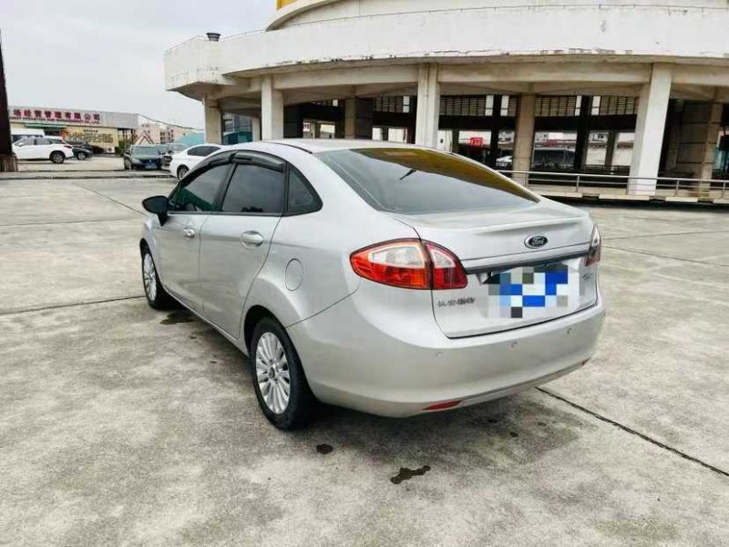 东莞11年福特嘉年华7