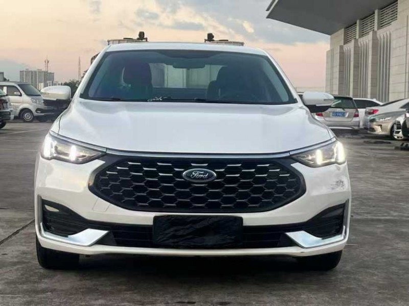 东莞22年福特福睿斯1