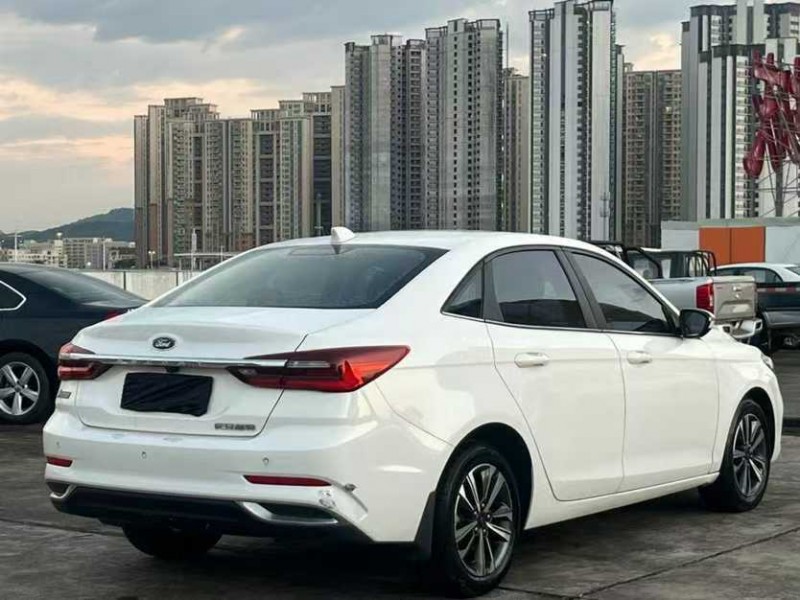 东莞22年福特福睿斯9