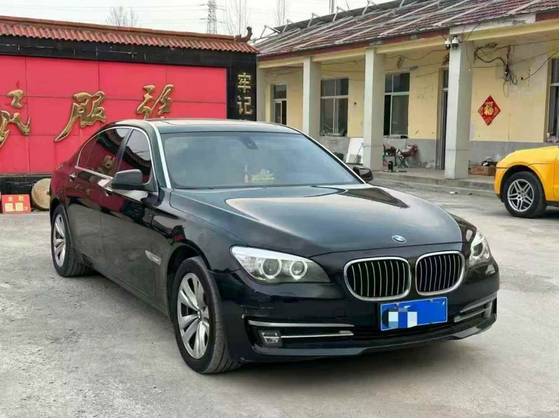 济宁10年宝马7系2