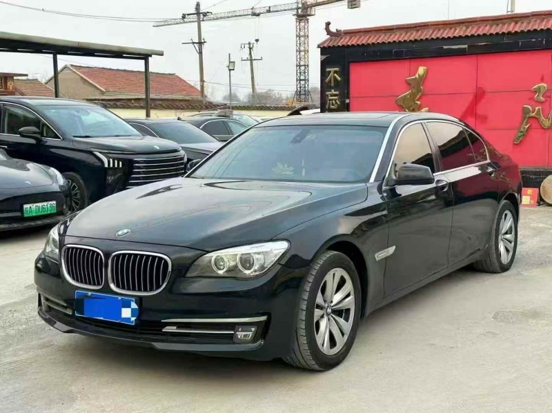 济宁10年宝马7系3