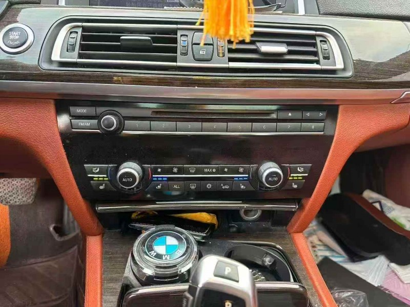 济宁10年宝马7系5