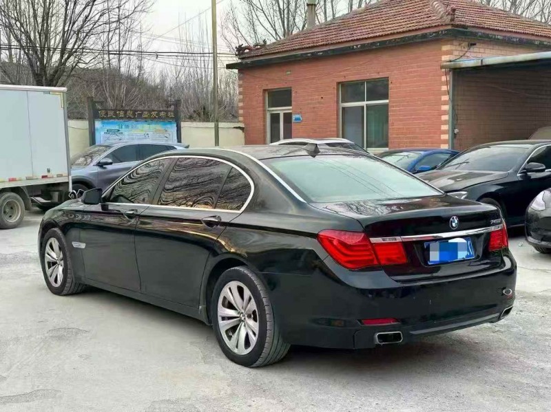 济宁10年宝马7系7