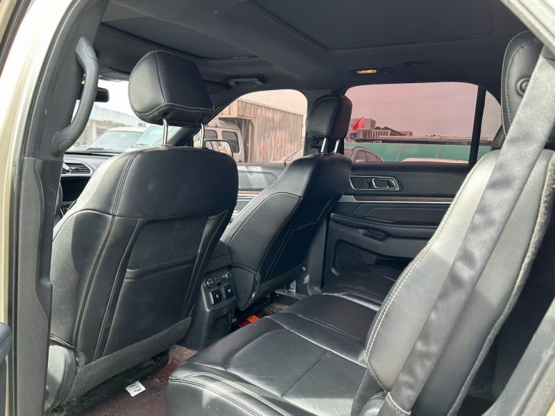 东莞17年福特探险者7