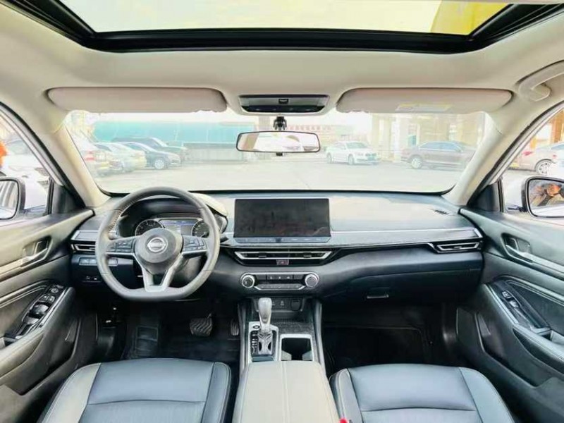 东莞25年日产天籁5