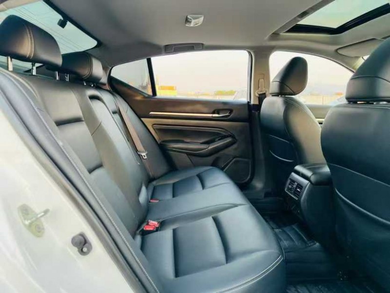 东莞25年日产天籁6