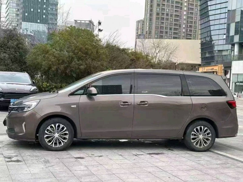 宁波22年别克GL83