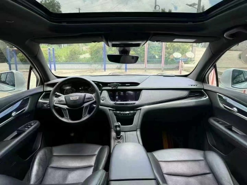 毕节20年凯迪拉克XT54