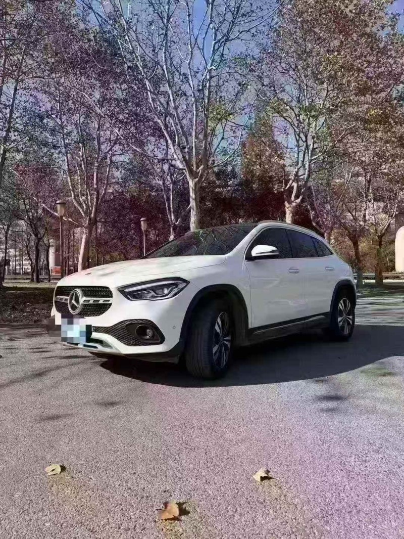 青島22年奔馳GLA2