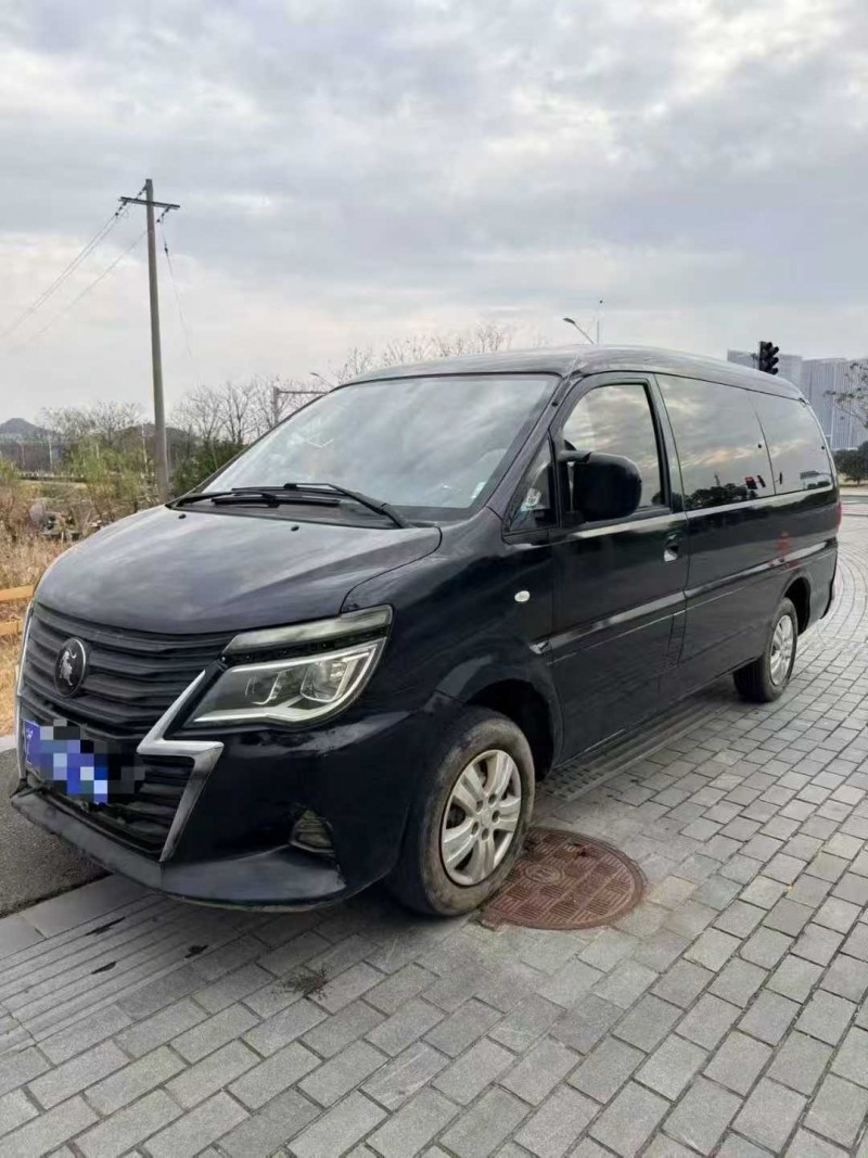 青岛21年东风菱智2