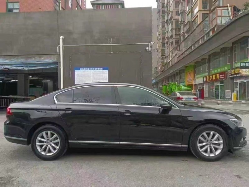 安順18年大眾邁騰3