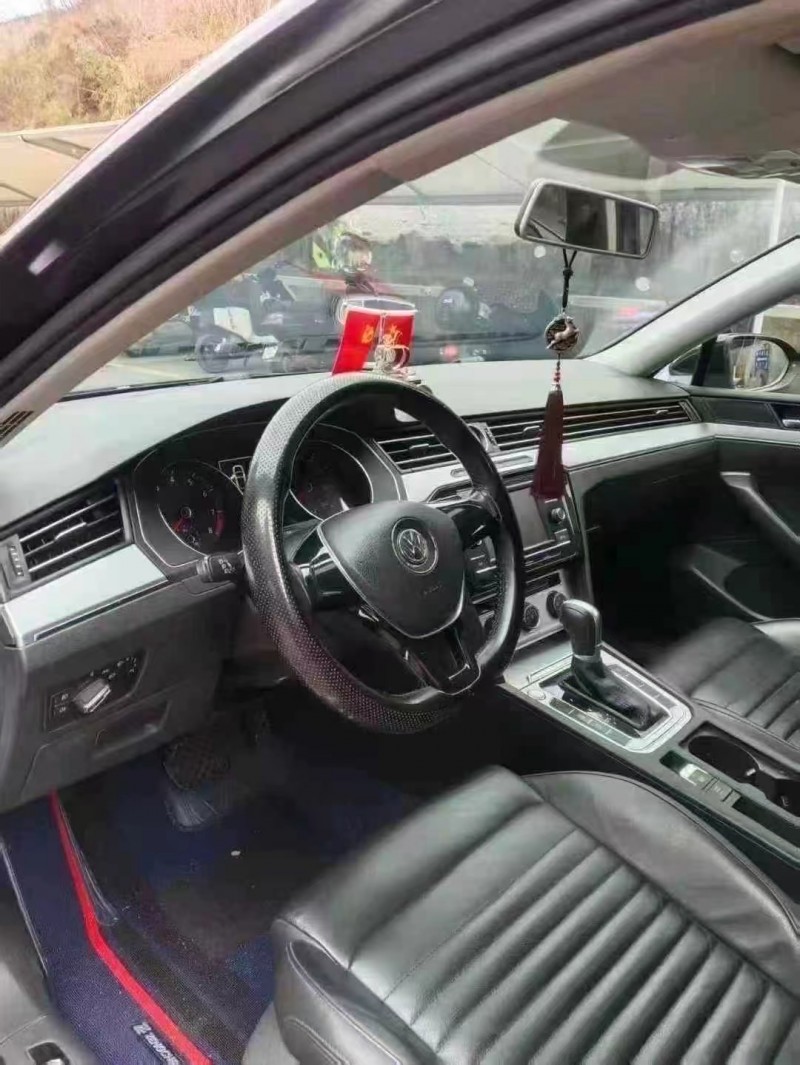 安順18年大眾邁騰4