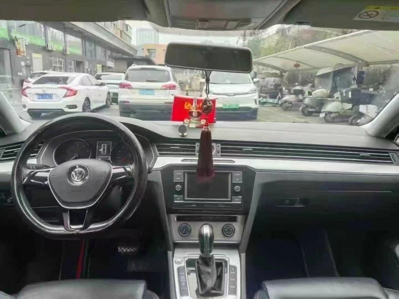 安順18年大眾邁騰5