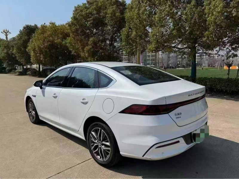 常州23年比亚迪秦8