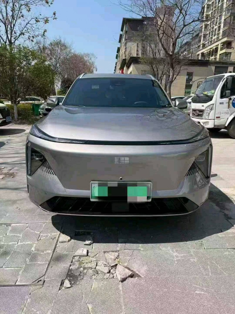 新余24年吉利银河1