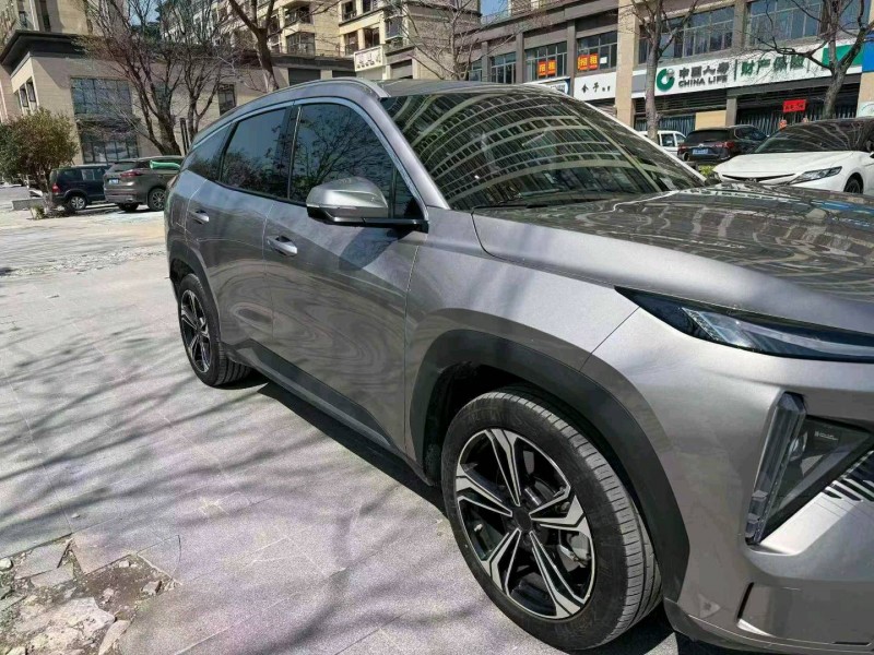 新余24年吉利银河2