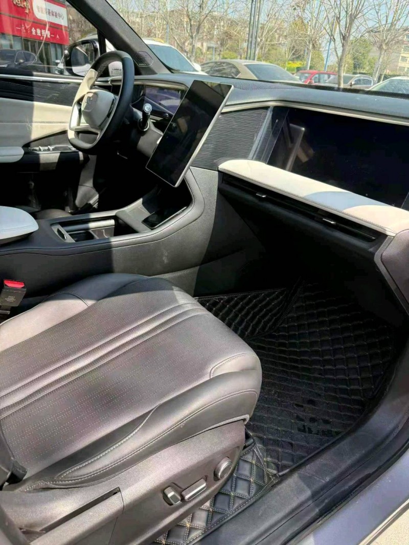 新余24年吉利银河7