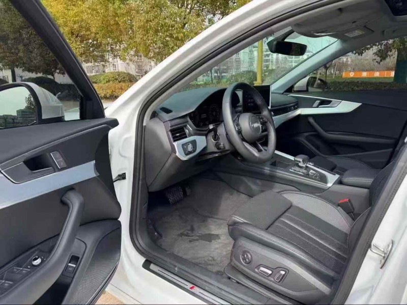 苏州25年奥迪A4L4