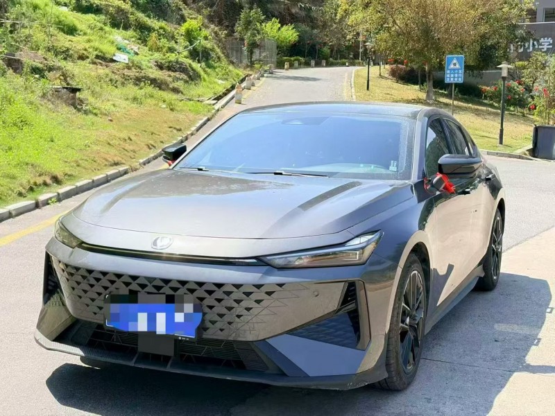 三明25年长安汽车UNI2