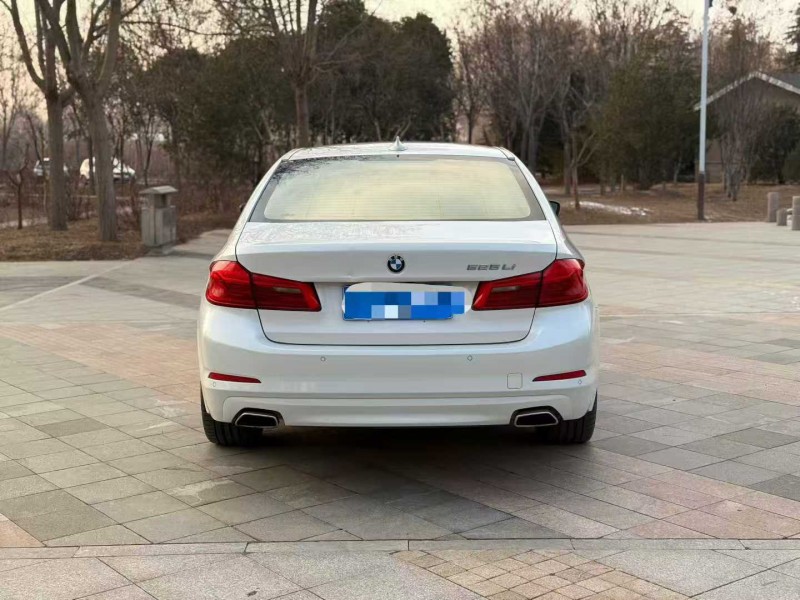 菏泽17年宝马5系9