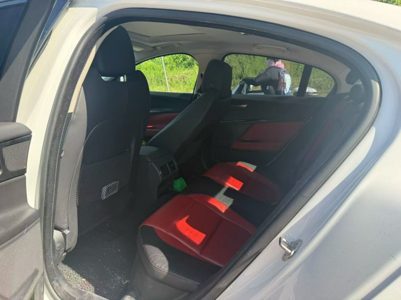 三明16年捷豹XEL6