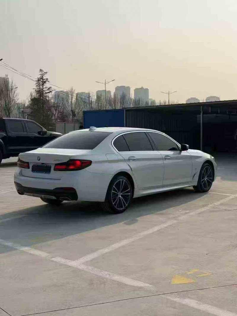 安阳23年宝马5系8