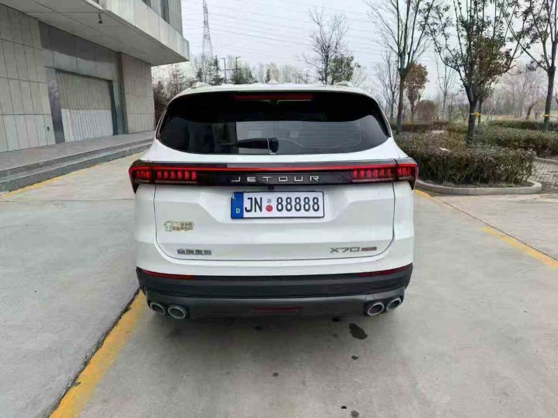 濟寧22年奇瑞捷途9