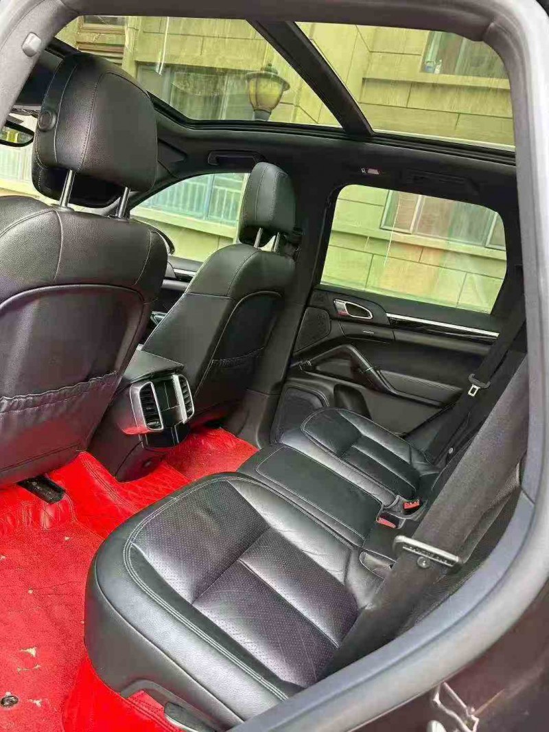 邯郸17年保时捷卡宴5