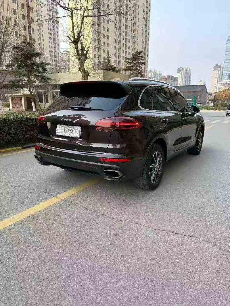 邯郸17年保时捷卡宴7