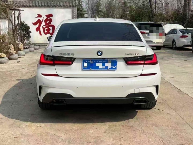 烟台21年宝马3系8