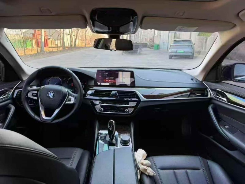 张家口18年宝马5系6