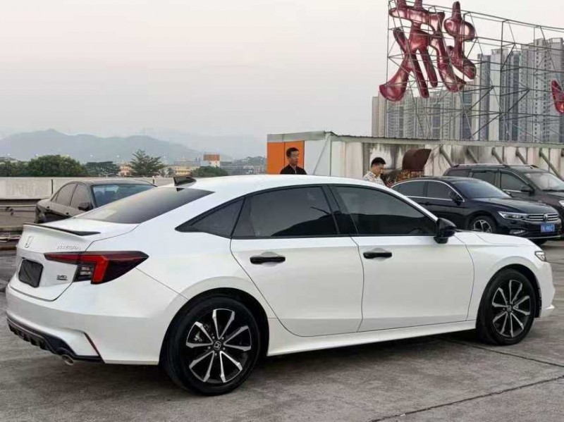 东莞25年本田型格8