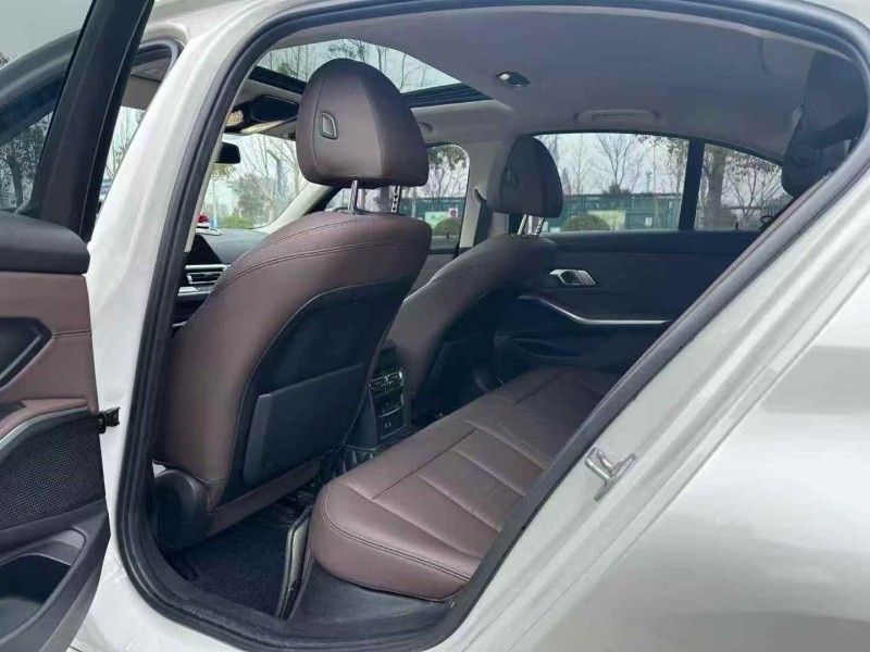 淮安21年宝马3系6