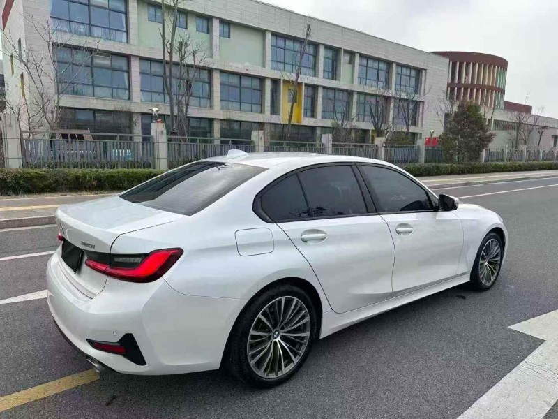 淮安21年宝马3系8