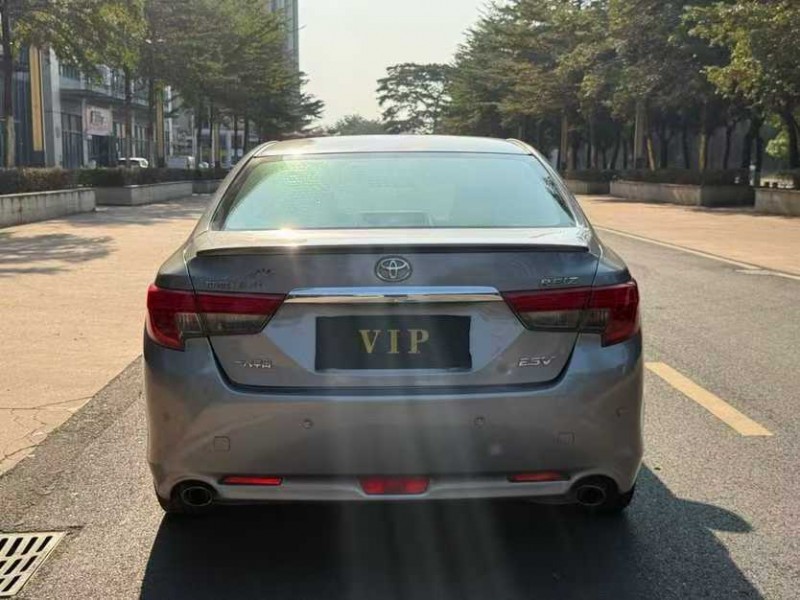 東莞13年豐田銳志8