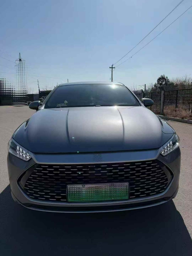 济宁24年比亚迪秦1