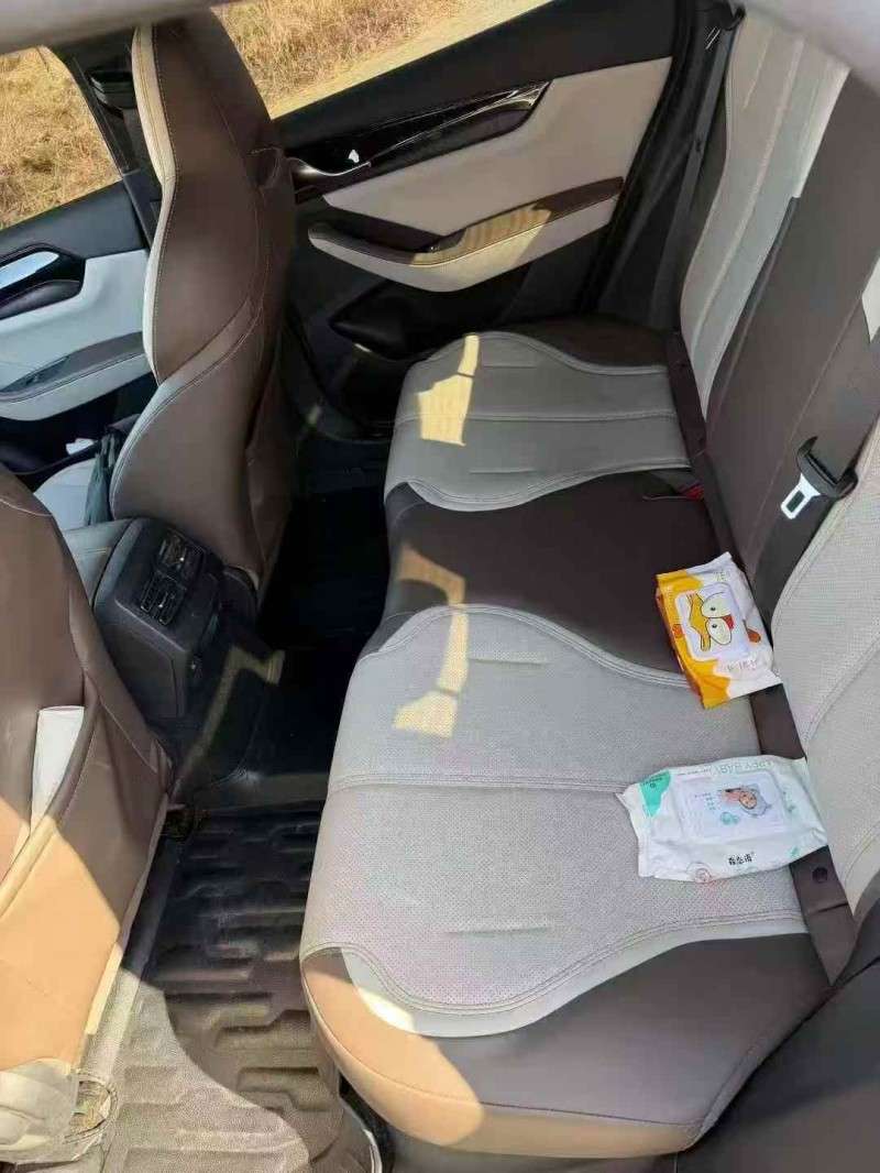 济宁24年比亚迪秦5