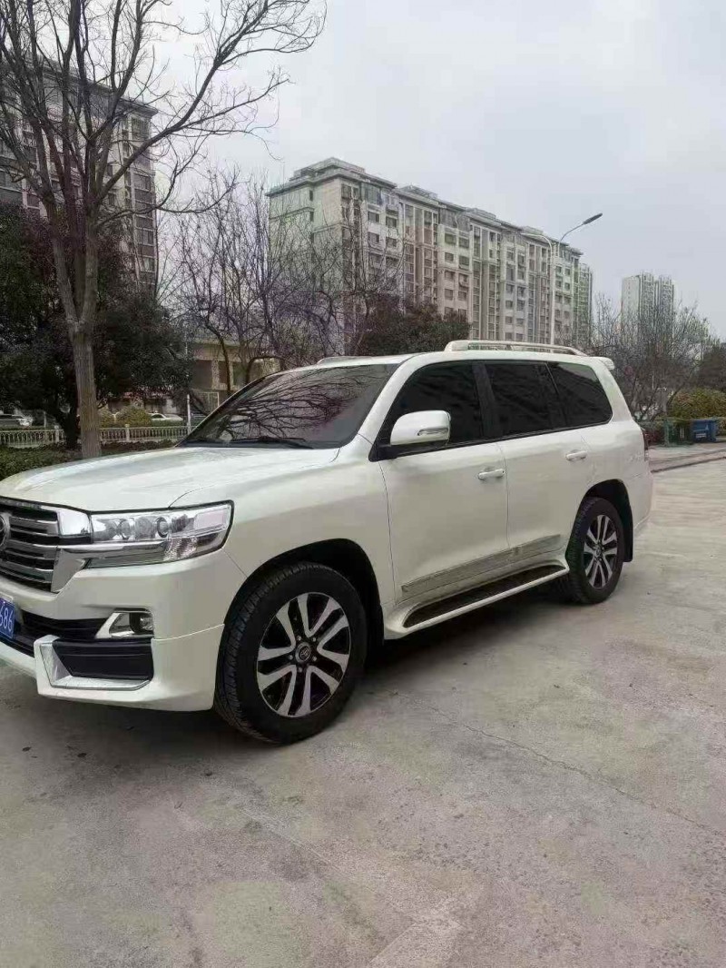 青岛20年丰田兰德酷路泽2