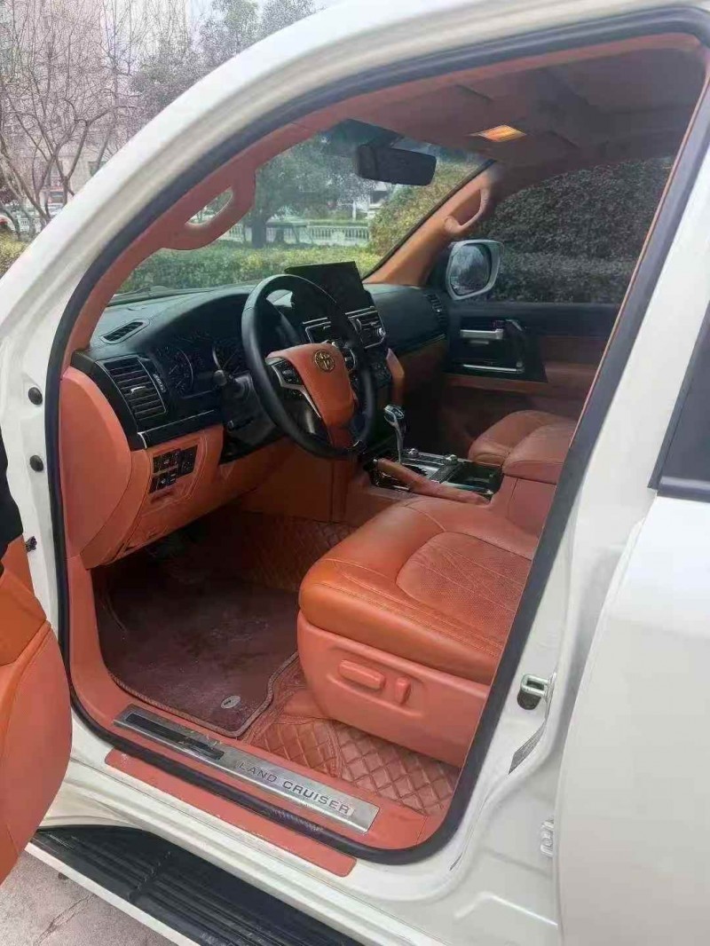 青岛20年丰田兰德酷路泽4