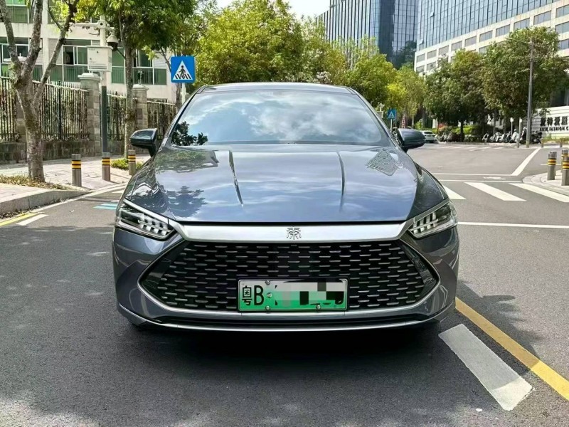 中山25年比亞迪秦1