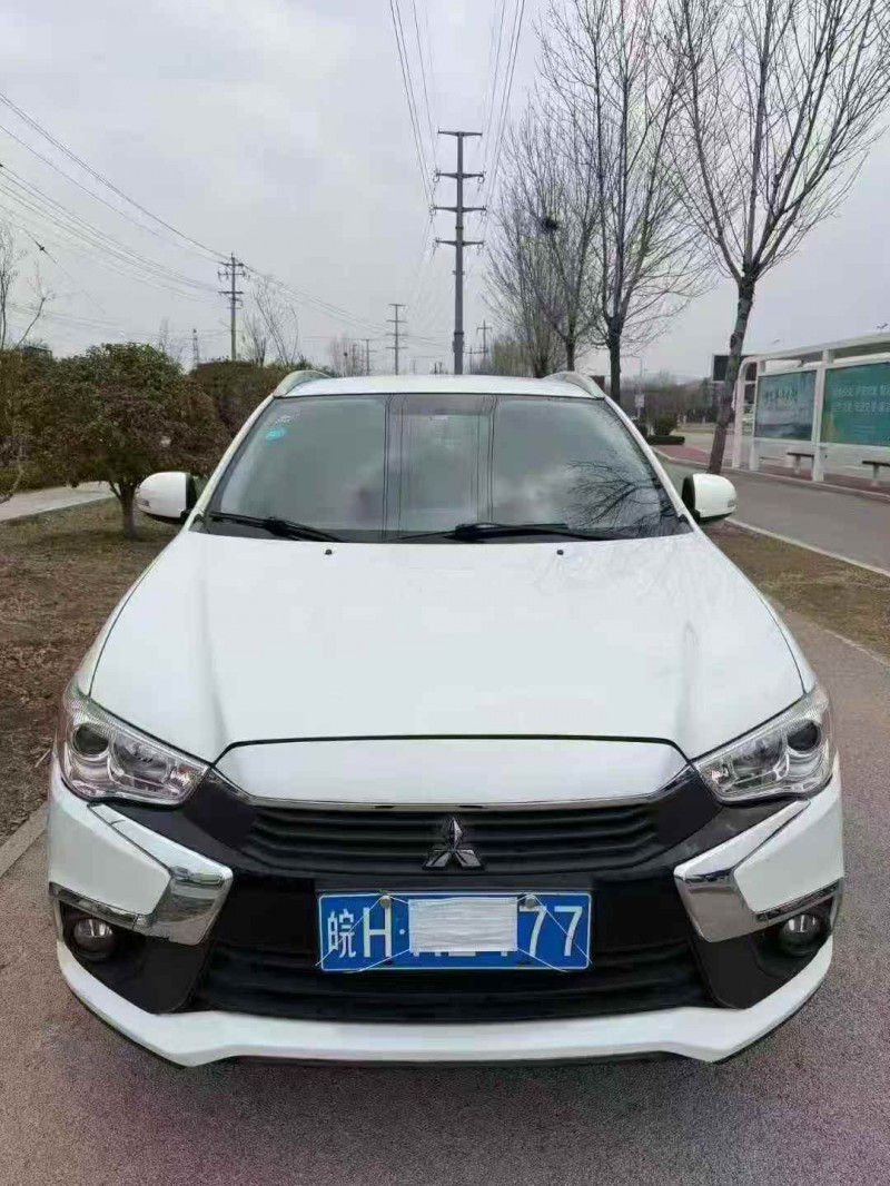 濰坊16年三菱勁炫1