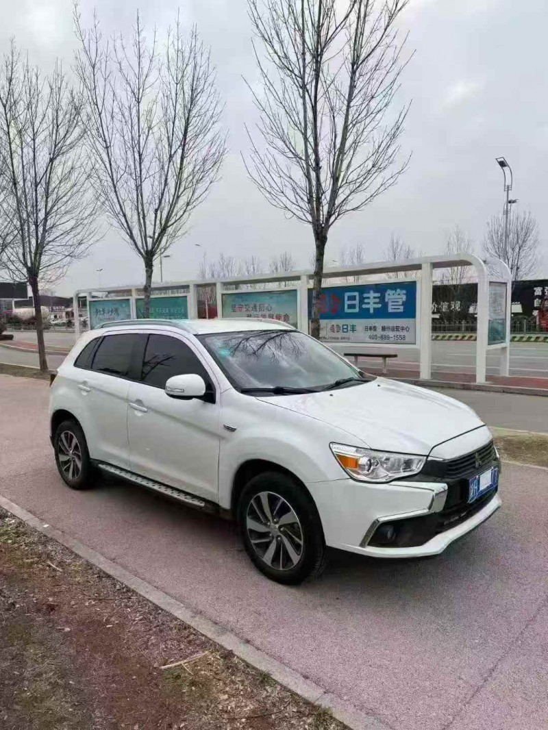 濰坊16年三菱勁炫3