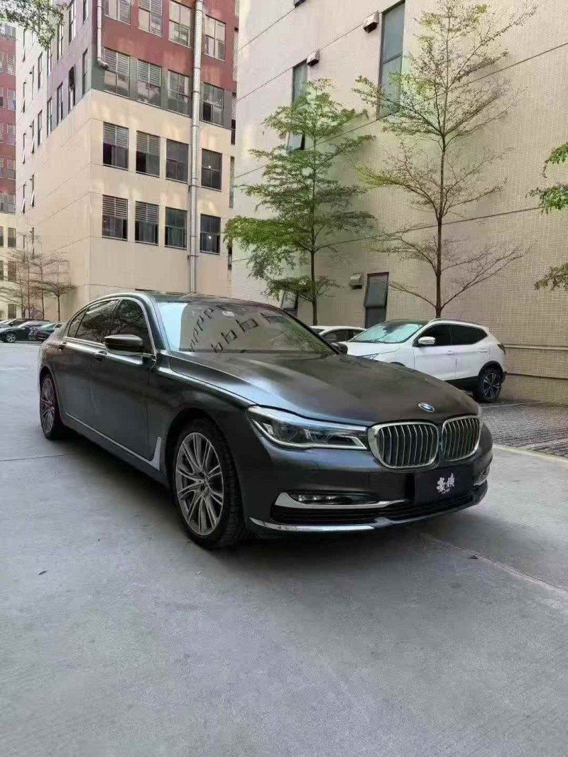 江門18年寶馬7系2