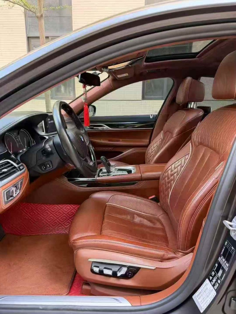 江門18年寶馬7系6