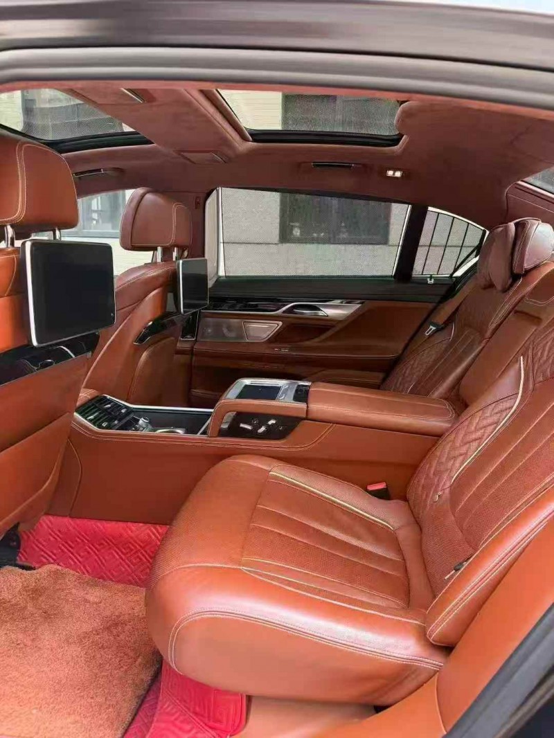 江門18年寶馬7系8