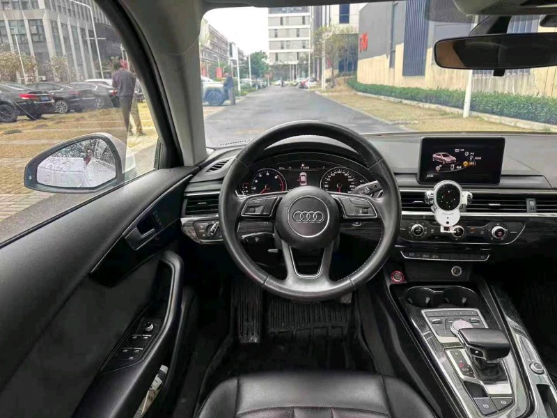 廣州17年奧迪A4L11